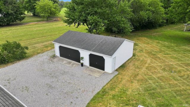 14210 Schwartz Road, Leo, IN 46765