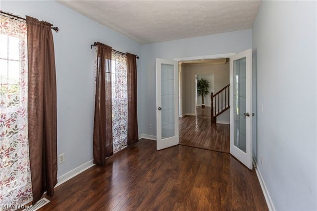 1273 Muchney Circle, Akron, OH 44312