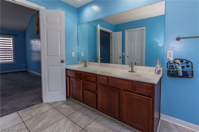 1273 Muchney Circle, Akron, OH 44312