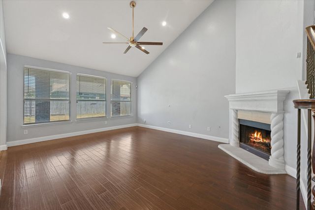 2236 Sparrow Hawk Court, Grand Prairie, TX 75052