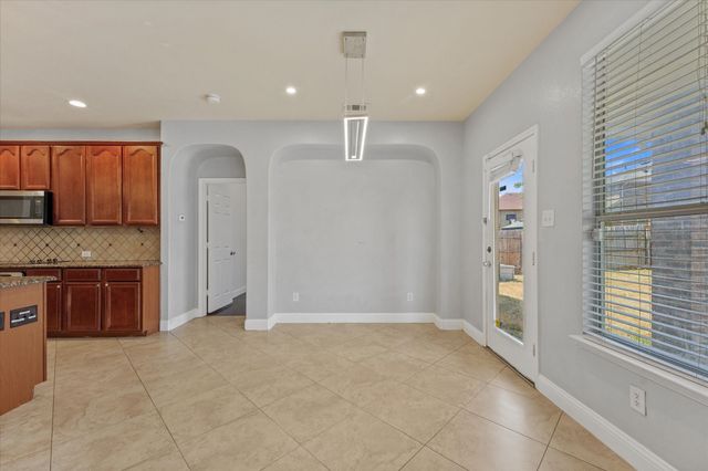 2236 Sparrow Hawk Court, Grand Prairie, TX 75052
