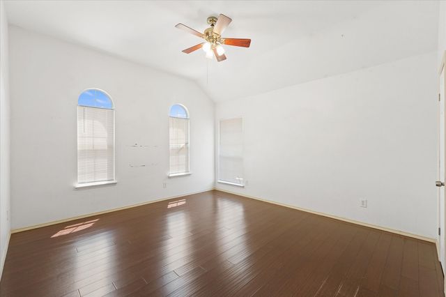 2236 Sparrow Hawk Court, Grand Prairie, TX 75052