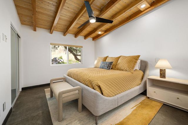 623 W Chino Canyon Road, Palm Springs, CA 92262