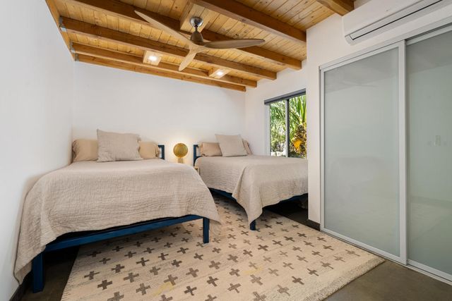 623 W Chino Canyon Road, Palm Springs, CA 92262