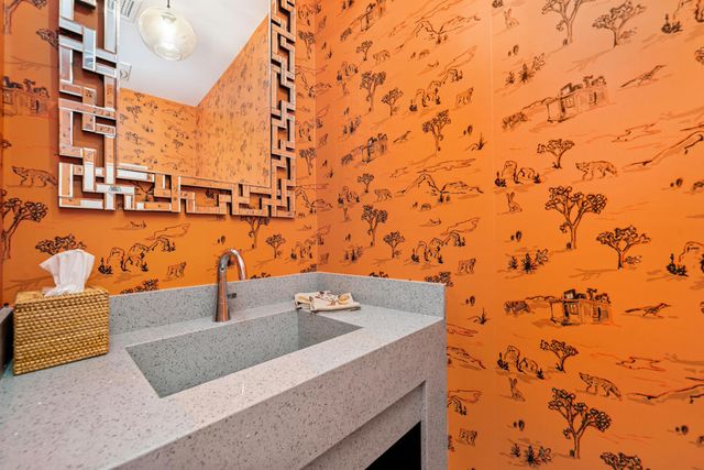 623 W Chino Canyon Road, Palm Springs, CA 92262