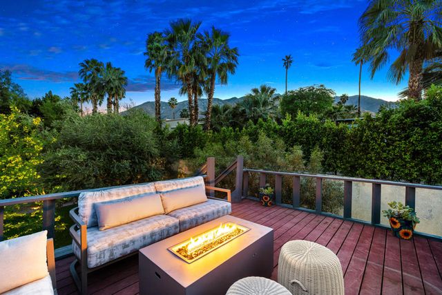 623 W Chino Canyon Road, Palm Springs, CA 92262