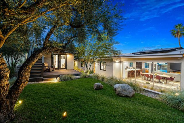 623 W Chino Canyon Road, Palm Springs, CA 92262