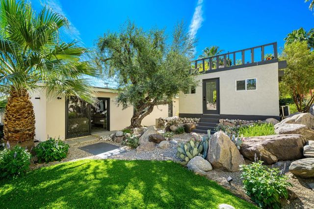 623 W Chino Canyon Road, Palm Springs, CA 92262