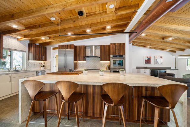 623 W Chino Canyon Road, Palm Springs, CA 92262