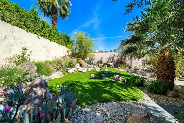 623 W Chino Canyon Road, Palm Springs, CA 92262