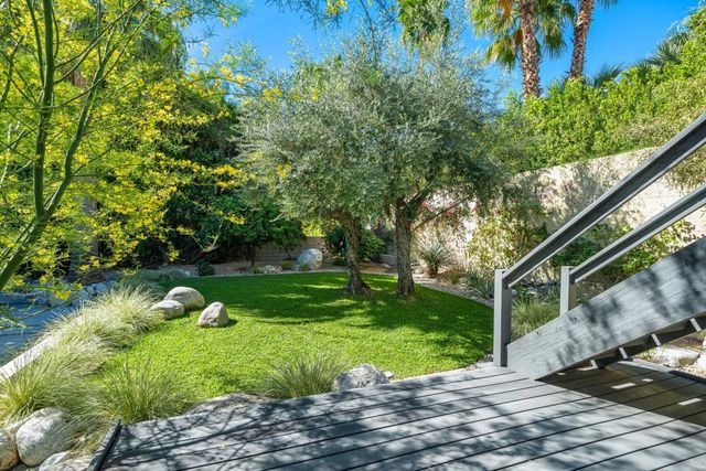 623 W Chino Canyon Road, Palm Springs, CA 92262