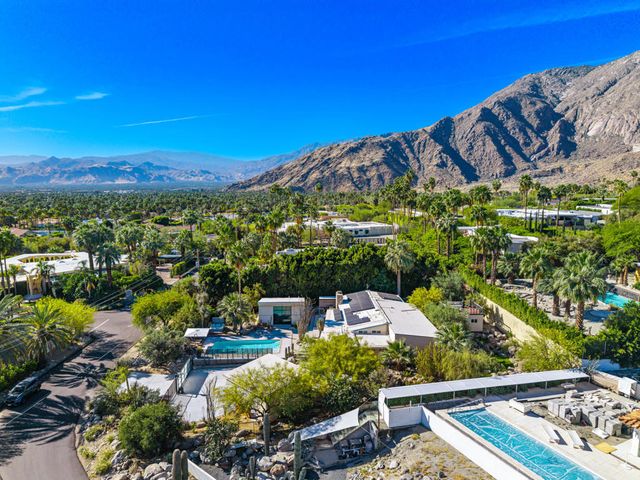 623 W Chino Canyon Road, Palm Springs, CA 92262