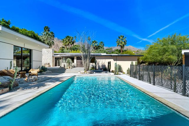 623 W Chino Canyon Road, Palm Springs, CA 92262