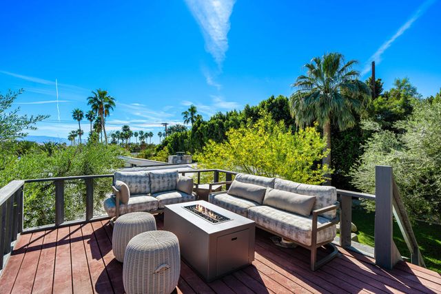 623 W Chino Canyon Road, Palm Springs, CA 92262