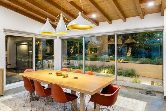 623 W Chino Canyon Road, Palm Springs, CA 92262