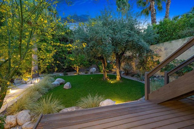 623 W Chino Canyon Road, Palm Springs, CA 92262