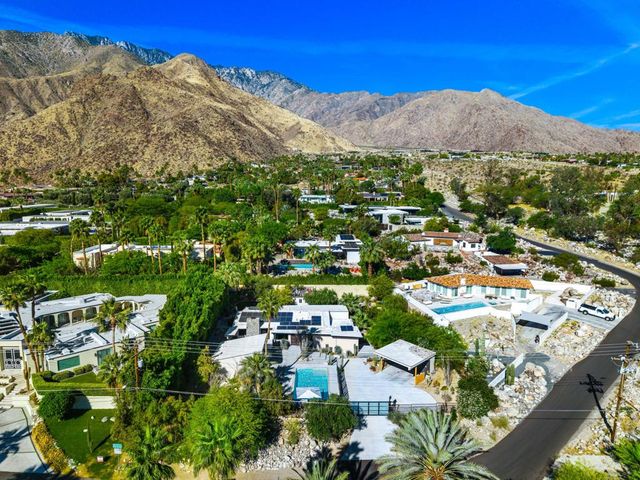 623 W Chino Canyon Road, Palm Springs, CA 92262