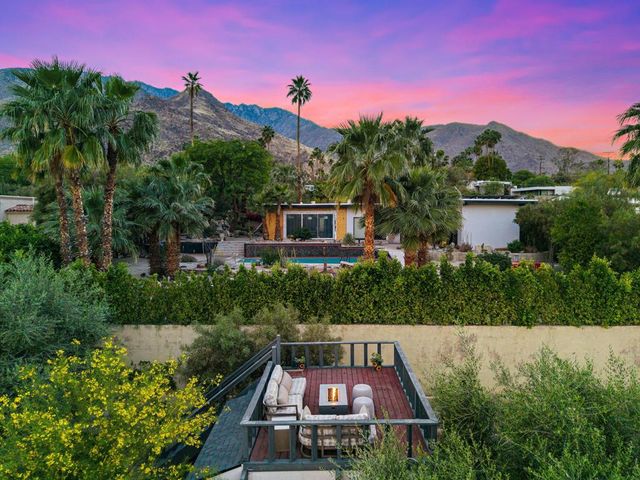 623 W Chino Canyon Road, Palm Springs, CA 92262