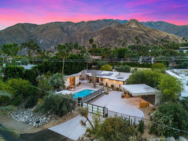 623 W Chino Canyon Road, Palm Springs, CA 92262