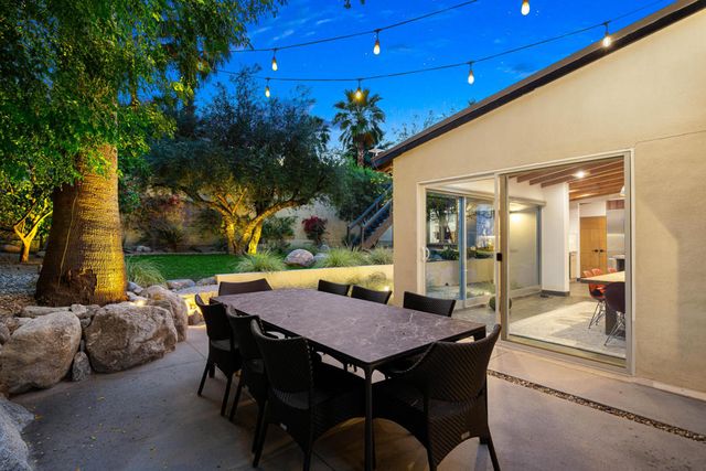 623 W Chino Canyon Road, Palm Springs, CA 92262
