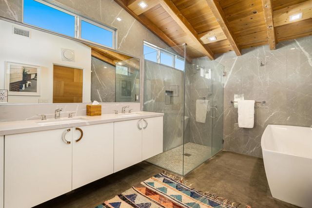 623 W Chino Canyon Road, Palm Springs, CA 92262