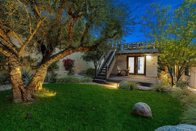 623 W Chino Canyon Road, Palm Springs, CA 92262
