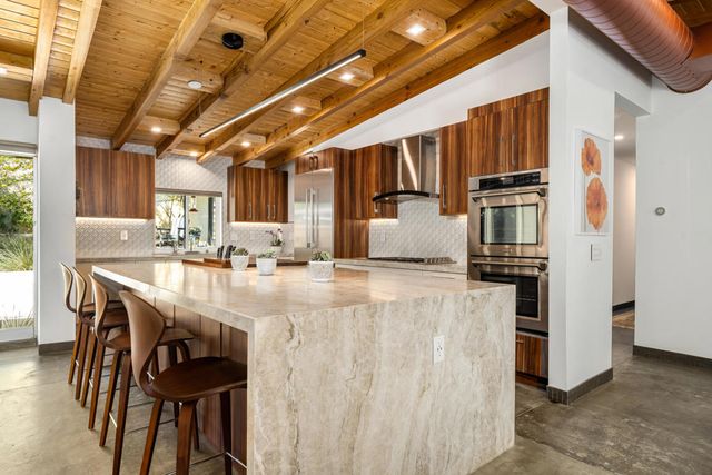 623 W Chino Canyon Road, Palm Springs, CA 92262