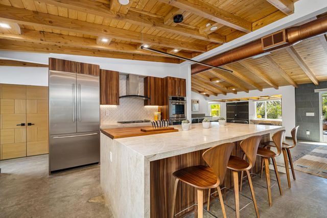 623 W Chino Canyon Road, Palm Springs, CA 92262