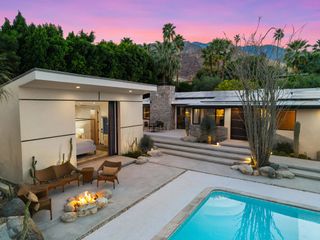 623 W Chino Canyon Road, Palm Springs, CA 92262