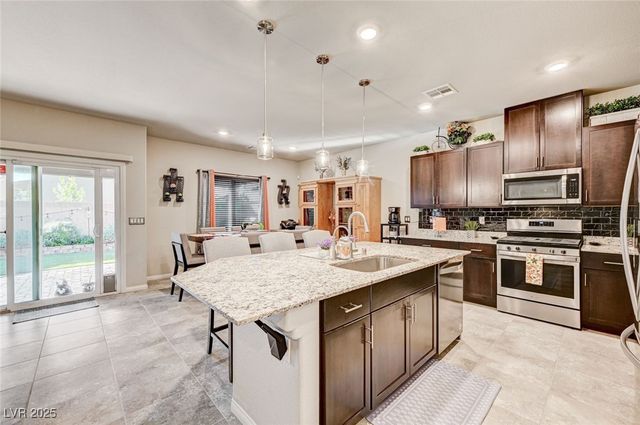 4035 Floating Fern Avenue, North Las Vegas, NV 89084