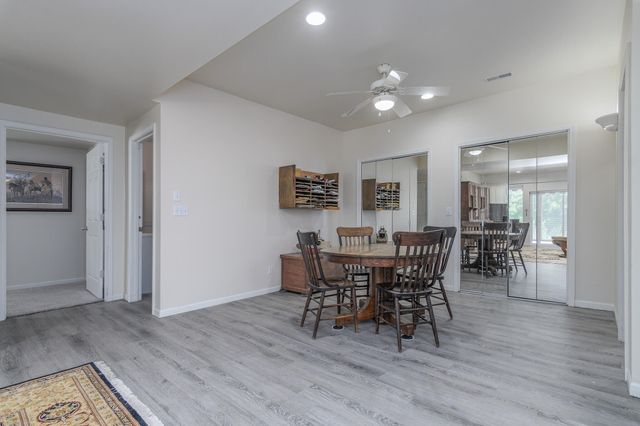 121 HIGHLAND WAYE, Jefferson City, MO 65101