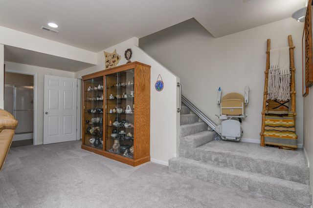 121 HIGHLAND WAYE, Jefferson City, MO 65101