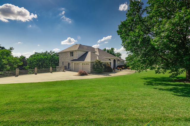 121 HIGHLAND WAYE, Jefferson City, MO 65101