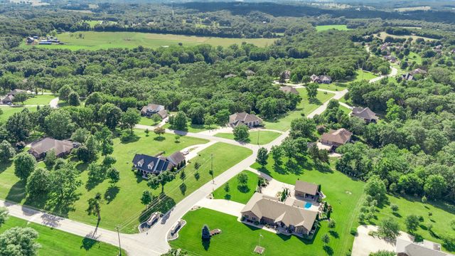 121 HIGHLAND WAYE, Jefferson City, MO 65101