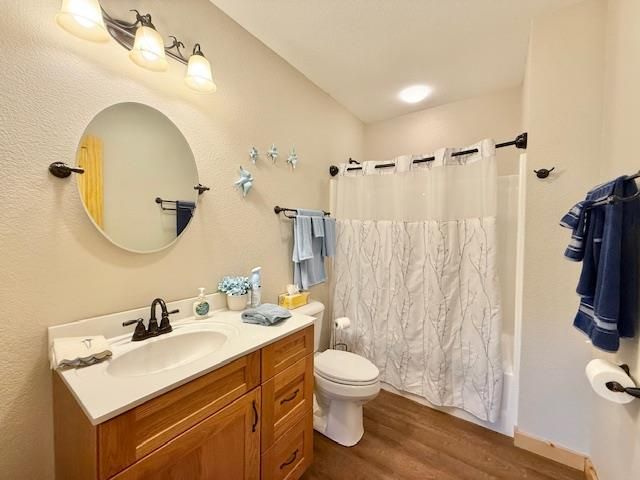 215 Vineyard Creek Way, Murphy, NC 28906
