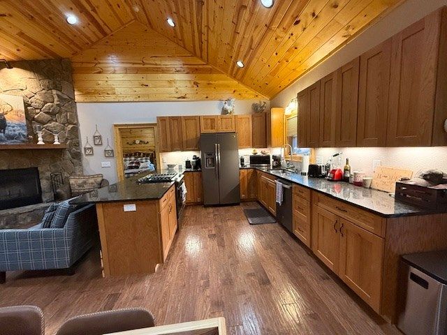 215 Vineyard Creek Way, Murphy, NC 28906