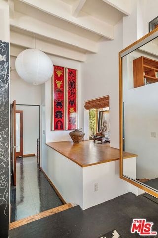 927 Amoroso, Venice, CA 90291