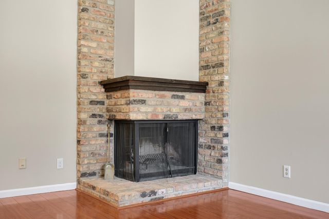 328 River Woods Lane, Burnsville, MN 55337