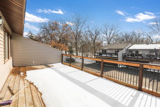 328 River Woods Lane, Burnsville, MN 55337