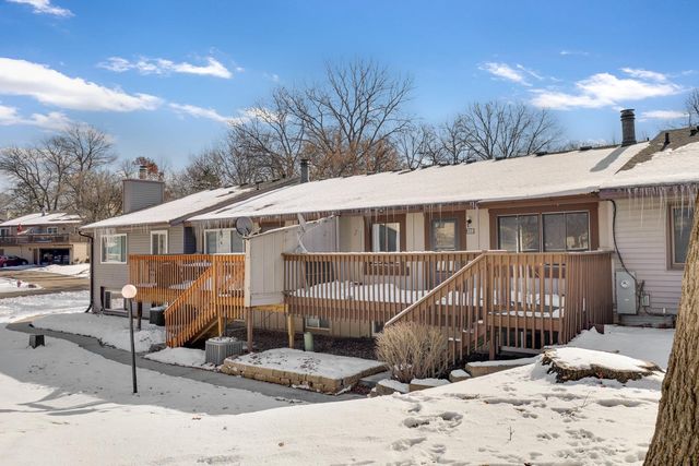 328 River Woods Lane, Burnsville, MN 55337