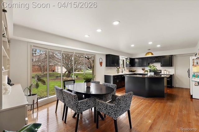 1732 Kilburn Road N, Rochester Hills, MI 48306