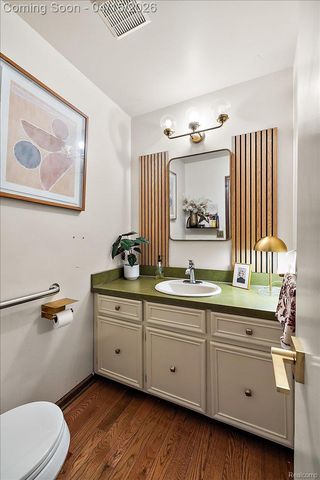 1732 Kilburn Road N, Rochester Hills, MI 48306