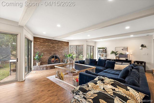 1732 Kilburn Road N, Rochester Hills, MI 48306