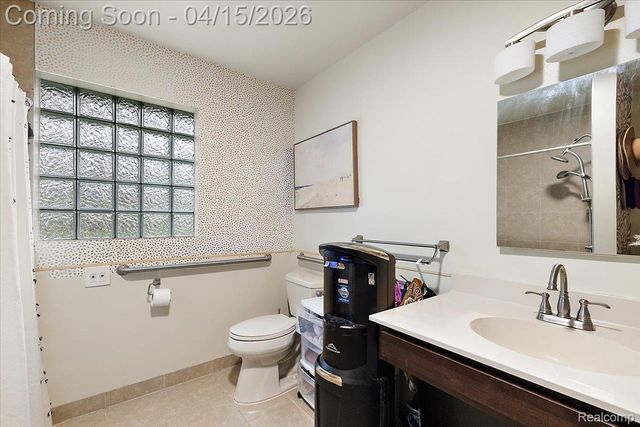 1732 Kilburn Road N, Rochester Hills, MI 48306