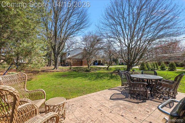 1732 Kilburn Road N, Rochester Hills, MI 48306