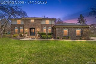 1732 Kilburn Road N, Rochester Hills, MI 48306