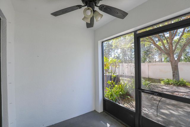 5064 NW Coventry Circle, Port St. Lucie, FL 34986