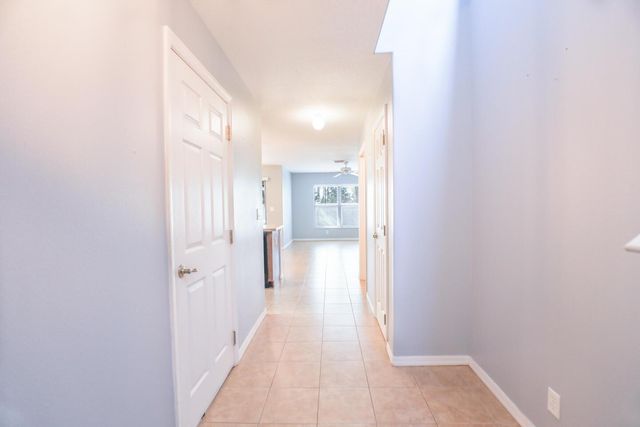 5064 NW Coventry Circle, Port St. Lucie, FL 34986