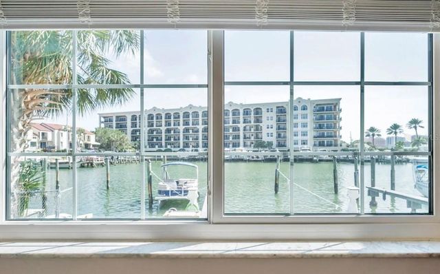 223 DOLPHIN POINT, Clearwater Beach, FL 33767