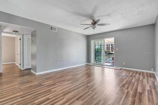 223 DOLPHIN POINT, Clearwater Beach, FL 33767